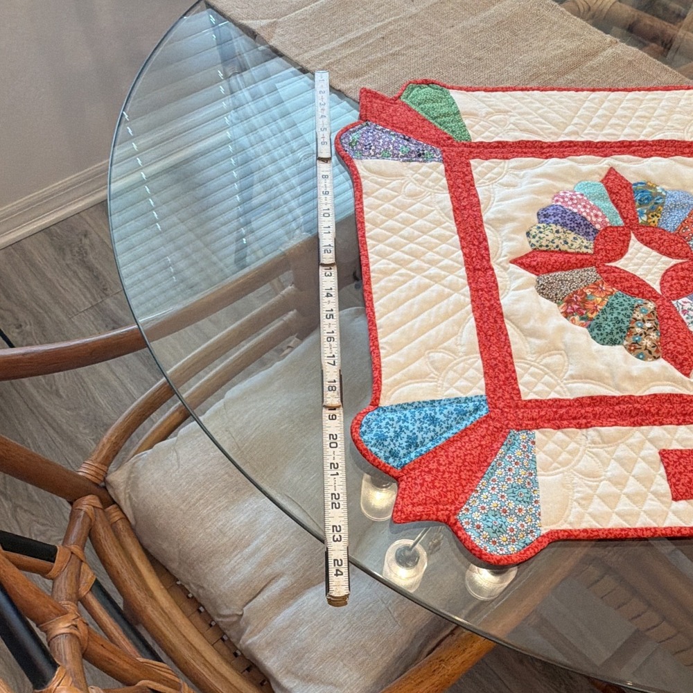 Handmade Quilted Patchwork Floral Table Runner Red White Multi Dresden Plate - Picture 14 of 14